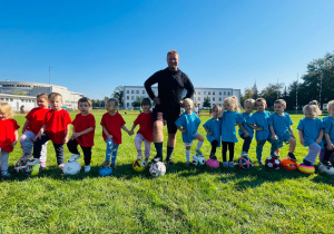 „Każdy może być Olimpijczykiem” – Dzień Przedszkolaka na sportowo w grupie XI i XII