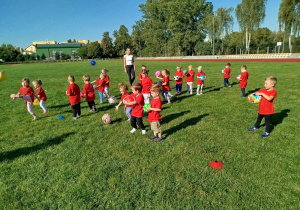 „Każdy może być Olimpijczykiem” – Dzień Przedszkolaka na sportowo w grupie XI i XII