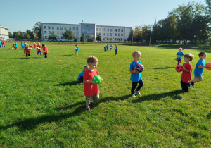 „Każdy może być Olimpijczykiem” – Dzień Przedszkolaka na sportowo w grupie XI i XII