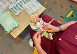 Spotkanie z położną i pielęgniarka w grupie II