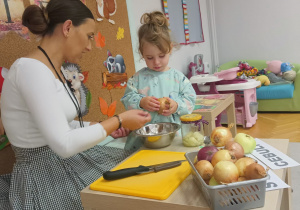 „Zmysłami poznajemy jesień"- projekt edukacyjny w gr. I