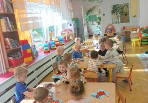 „Zmysłami poznajemy jesień"- projekt edukacyjny w gr. I