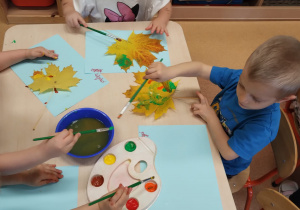 Małe smyki z grupy X w świecie przyrodniczej sensoryki – projekt edukacyjny cz. I JESIEŃ.