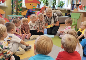 Małe smyki z grupy X w świecie przyrodniczej sensoryki – projekt edukacyjny cz. I JESIEŃ.