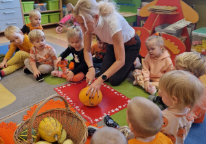 Małe smyki z grupy X w świecie przyrodniczej sensoryki – projekt edukacyjny cz. I JESIEŃ.