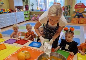 Małe smyki z grupy X w świecie przyrodniczej sensoryki – projekt edukacyjny cz. I JESIEŃ.