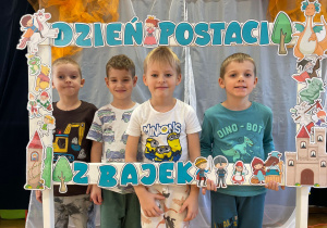 Dzień Postaci z Bajek- grupa VII