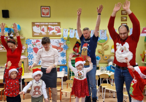 STROIKI ŚWIĄTECZNE W SŁOIKU … rodzinne warsztaty i spotkanie z Mikołajem w grupie X