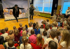 Przygoda z choinką - przedstawienie teatralne