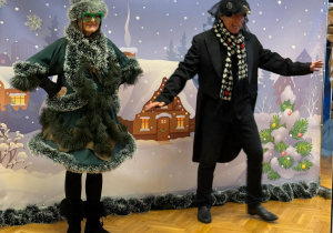 Przygoda z choinką - przedstawienie teatralne