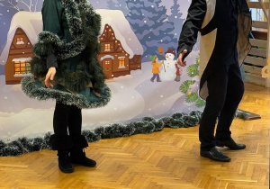 Przygoda z choinką - przedstawienie teatralne