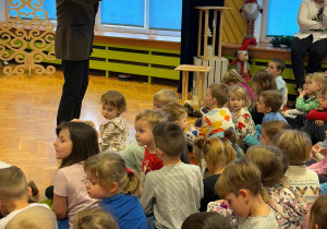 Przygoda z choinką - przedstawienie teatralne