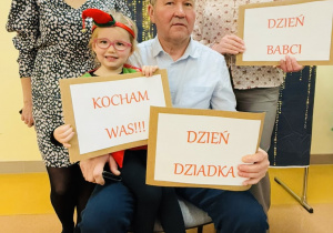 Zimowy Dzień Babci i Dziadka w gr. XI