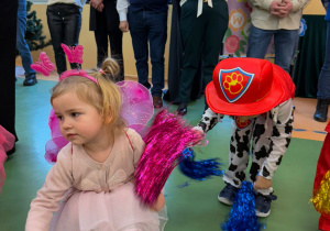 Karnawałowo z BABCIĄ I DZIADKIEM – w grupie X