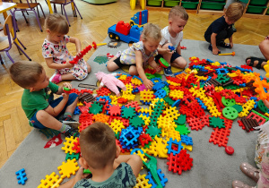 „Grafomotoryka w zabawach ukryta”- innowacja pedagogiczna w grupie I - część 1