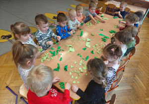 „Grafomotoryka w zabawach ukryta”- innowacja pedagogiczna w grupie I - część 1