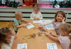 „Grafomotoryka w zabawach ukryta”- innowacja pedagogiczna w grupie I - część 1