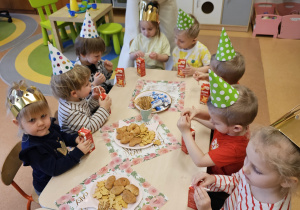 Bo Dzień Kobiet jest od tego, żeby powiedzieć Paniom i Dziewczynkom wszystkiego najlepszego – grupa X