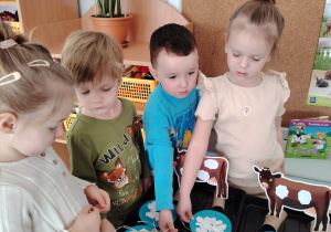 Mali odkrywcy - projekt edukacyjny "MLEKO" w grupie I