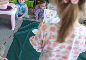 Dzień kolorowej skarpetki w gr II