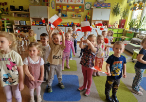 Majowe Święta tuż tuż - krótka lekcja patriotyzmu w grupie X