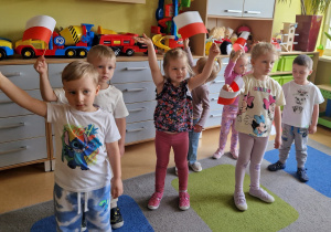Majowe Święta tuż tuż - krótka lekcja patriotyzmu w grupie X