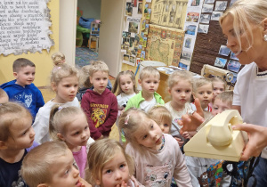 Majowe Święta tuż tuż - krótka lekcja patriotyzmu w grupie X