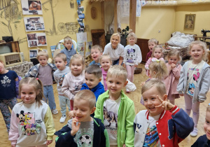 Majowe Święta tuż tuż - krótka lekcja patriotyzmu w grupie X