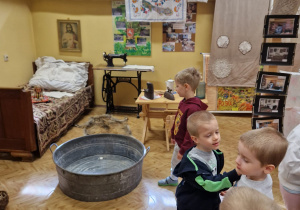Majowe Święta tuż tuż - krótka lekcja patriotyzmu w grupie X