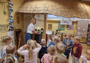Majowe Święta tuż tuż - krótka lekcja patriotyzmu w grupie X
