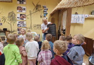 Majowe Święta tuż tuż - krótka lekcja patriotyzmu w grupie X