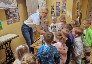 Majowe Święta tuż tuż - krótka lekcja patriotyzmu w grupie X