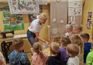 Majowe Święta tuż tuż - krótka lekcja patriotyzmu w grupie X