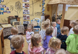 Majowe Święta tuż tuż - krótka lekcja patriotyzmu w grupie X
