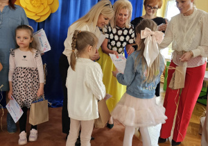 Podsumowanie konkursu plastycznego "Zawód moich marzeń"- grupa VI