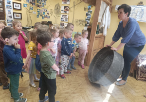 „Kto Ty jesteś? Polak mały …” – projekt edukacyjny w gr. XII