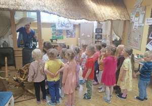 „Kto Ty jesteś? Polak mały …” – projekt edukacyjny w gr. XII