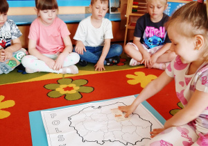 „Polska - mój dom” – projekt edukacyjny w grupie IV