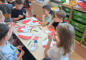 Projekt edukacyjny w grupie IX : „ Polska mój dom - na szlaku historii”