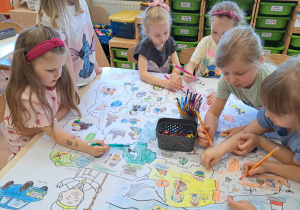 Projekt edukacyjny w grupie IX : „ Polska mój dom - na szlaku historii”