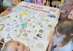 Projekt edukacyjny w grupie IX : „ Polska mój dom - na szlaku historii”