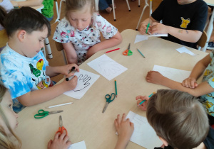 Projekt edukacyjny w grupie IX : „ Polska mój dom - na szlaku historii”