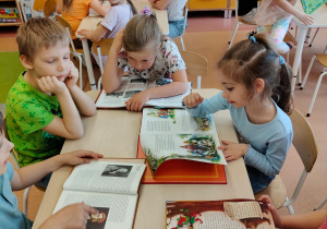 Projekt edukacyjny w grupie IX : „ Polska mój dom - na szlaku historii”