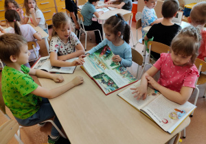 Projekt edukacyjny w grupie IX : „ Polska mój dom - na szlaku historii”