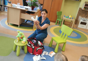 Kto nam pomoże? - PIELĘGNIARKA …. c d projektu edukacyjnego w gr .X