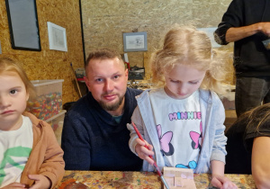 Rodzinny Dzień Dziecka w ŻArtowni Zbiersk – grupa X