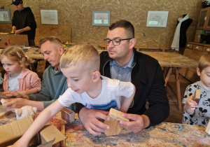 Rodzinny Dzień Dziecka w ŻArtowni Zbiersk – grupa X