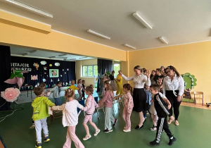 "Rodzice - dzieciom" czyli bajkowy Dzień Dziecka