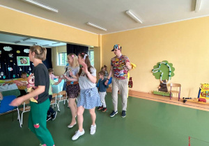 "Rodzice - dzieciom" czyli bajkowy Dzień Dziecka