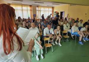 CZYTANIE ZBLIŻA – rodzinne spotkanie pełne wzruszeń i radości w grupie III